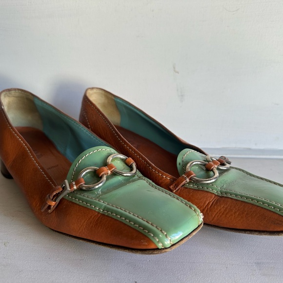 Prada Women's Tan and Green Chain Loafers - Picture 4 of 4